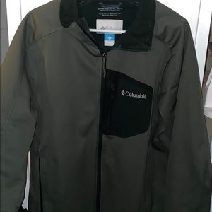 Columbia sport wear jacket